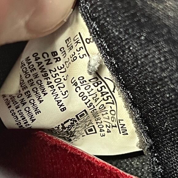 Nike Air Jordan 11 Retro Bred Velvet Black Red Womens Size 8 DB5457-061 - Picture 10 of 10